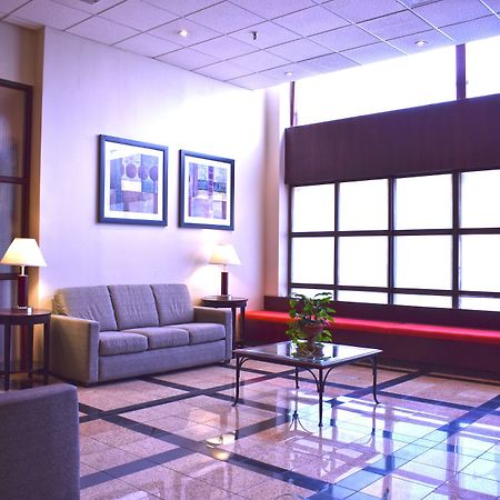 Hamilton Plaza Hotel And Conference Centre Exteriér fotografie